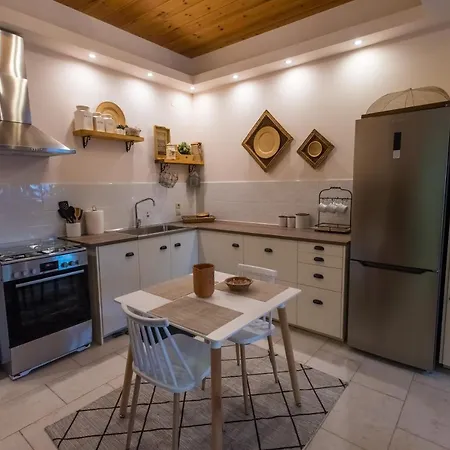 Willows * Karpenísion